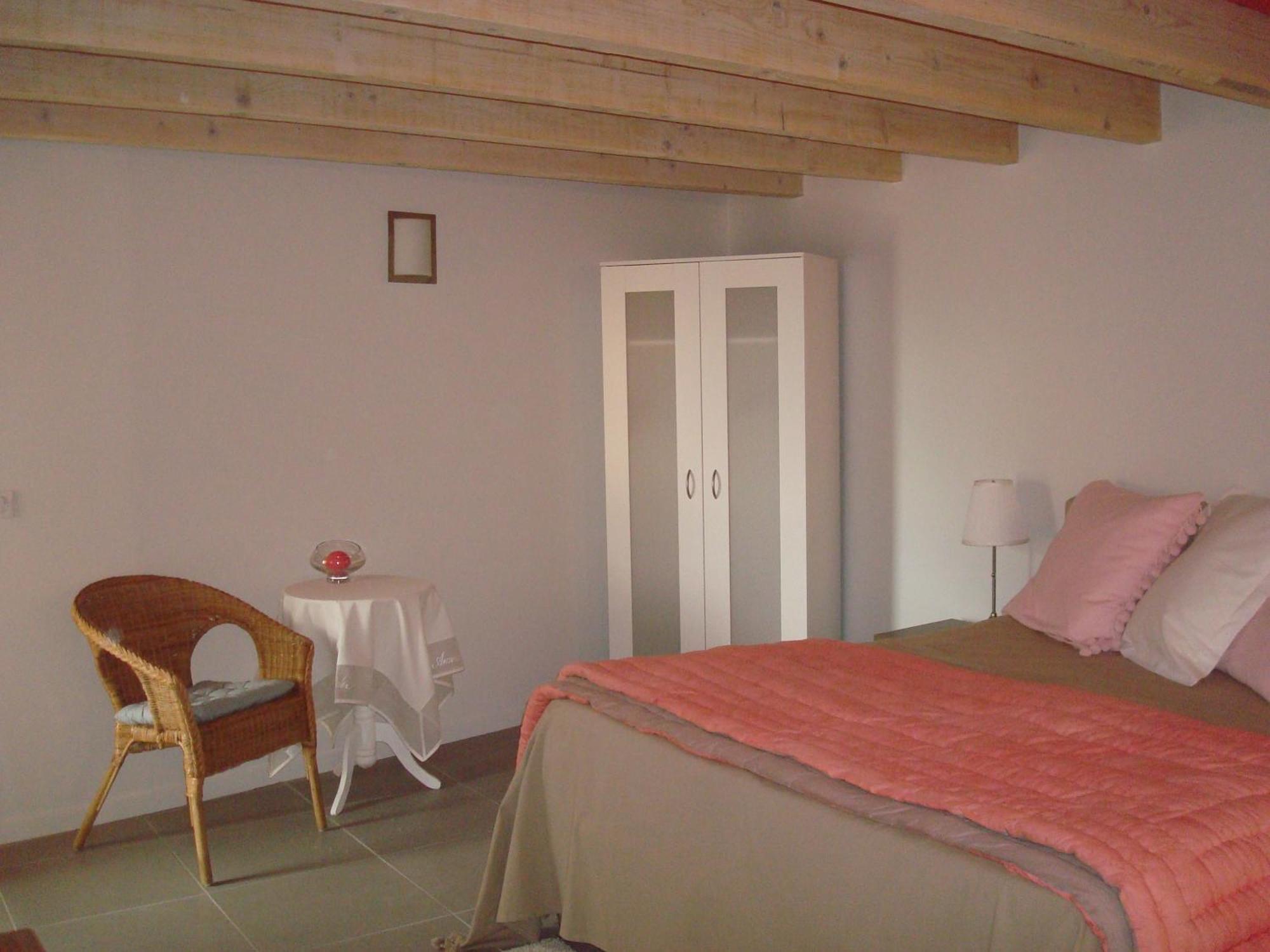 Saint-Julien  Chambre D'Hotes Les Plaisances מראה חיצוני תמונה